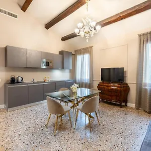  Appartement San Vio Palace Luxury