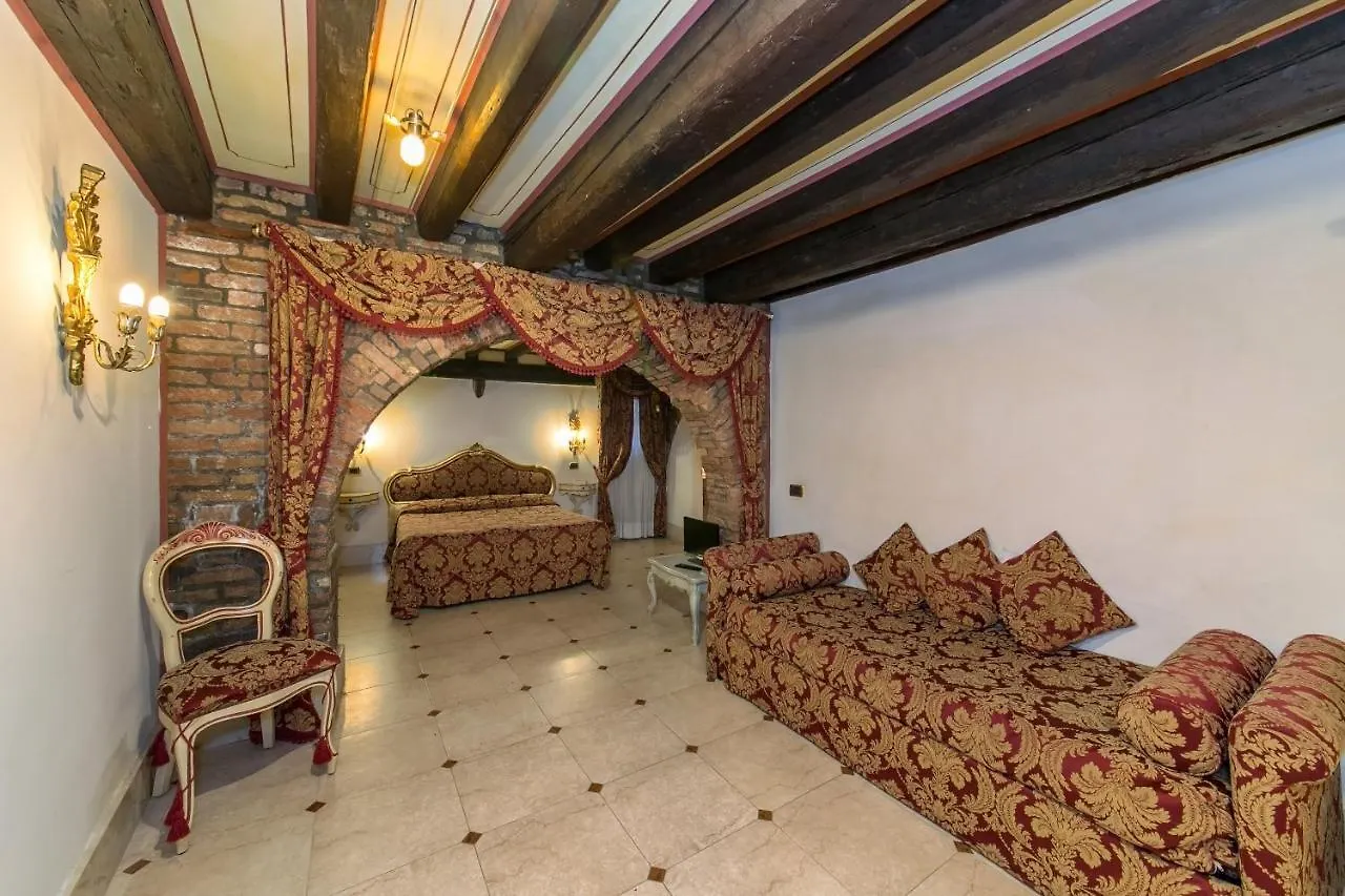 Momolo Apartment Venice Italy